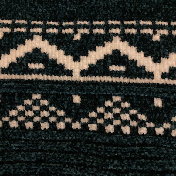 Dark Green Chenille Sweater by Christian Siriano - Picture 7 of 10